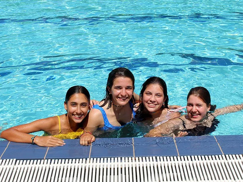 campamento de verano en los pirineos