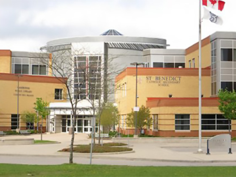 año escolar en canada